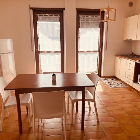 Appartamento Bianco - Peschiera Del Garda Buitenkant foto