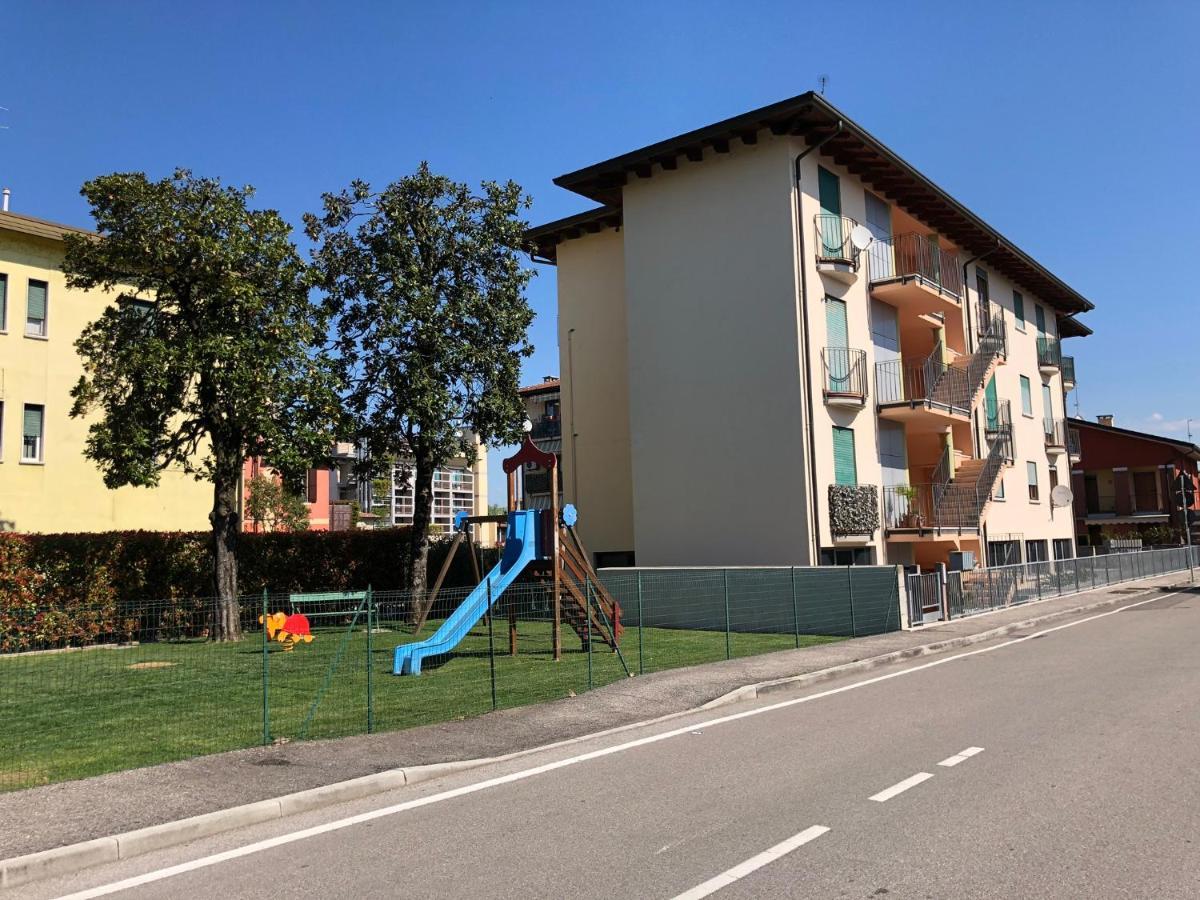 Appartamento Bianco - Peschiera Del Garda Buitenkant foto