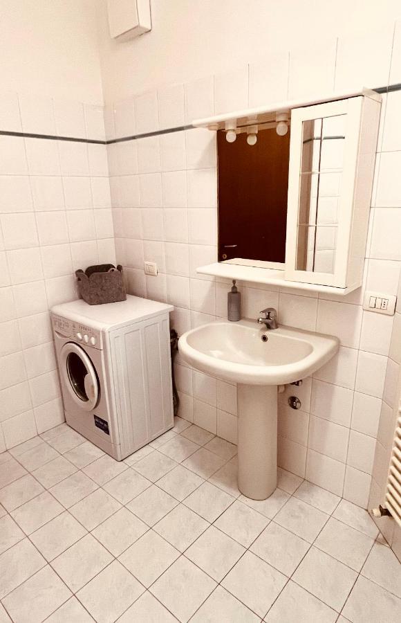 Appartamento Bianco - Peschiera Del Garda Buitenkant foto