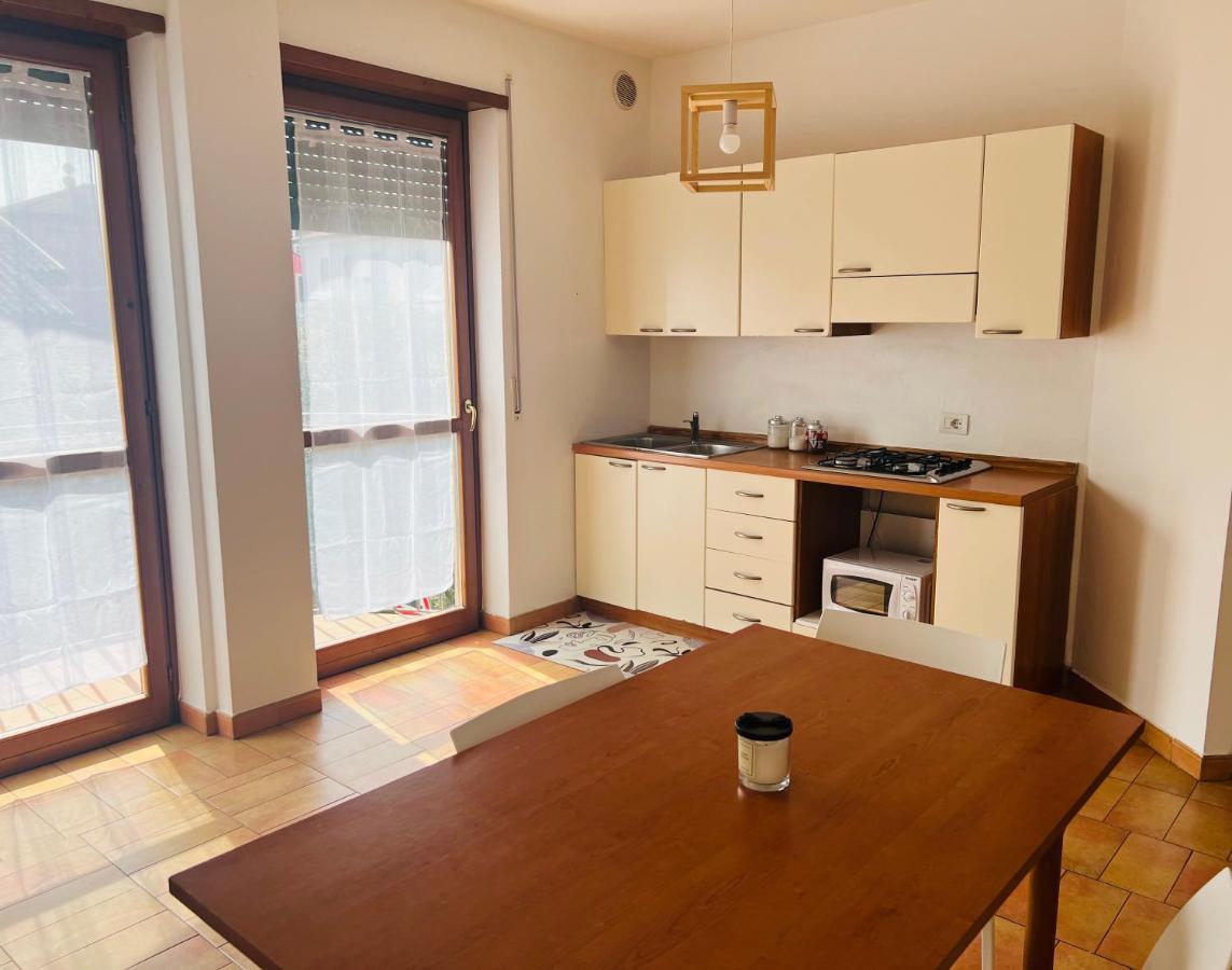 Appartamento Bianco - Peschiera Del Garda Buitenkant foto